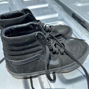 Hightop vans skater shoes